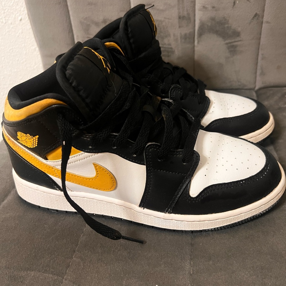 Nike Black High-Top Sneakers